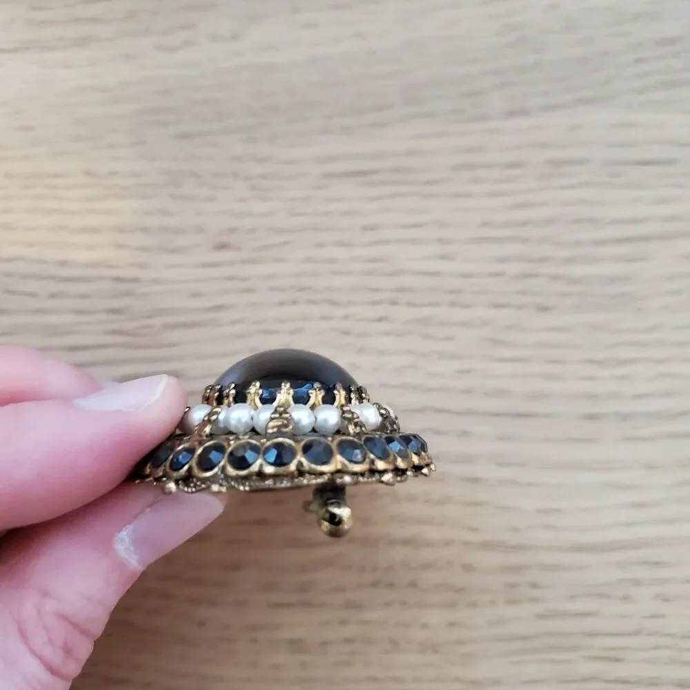 Vintage Gray Oval Brooch